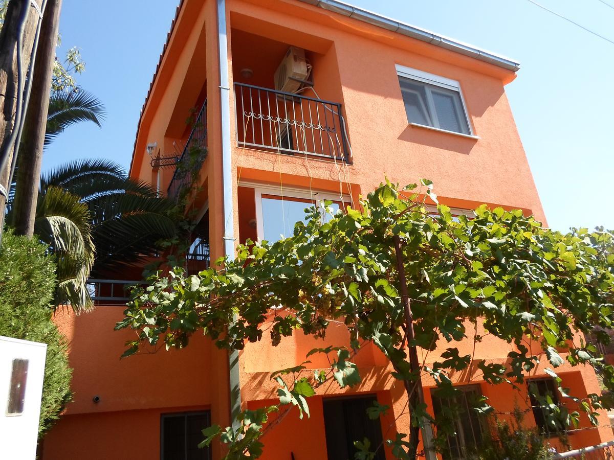 Holiday Home Orange Utjeha Exterior foto